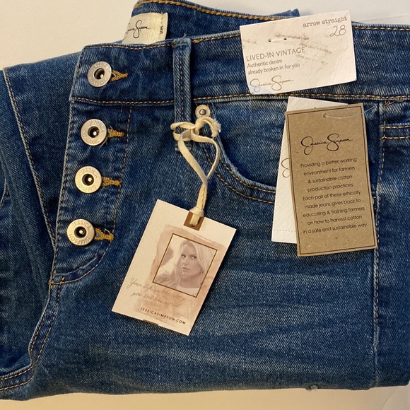 Jessica Simpson Women's Arrow Straight Ankle Jean NWT - Picture 2 of 15